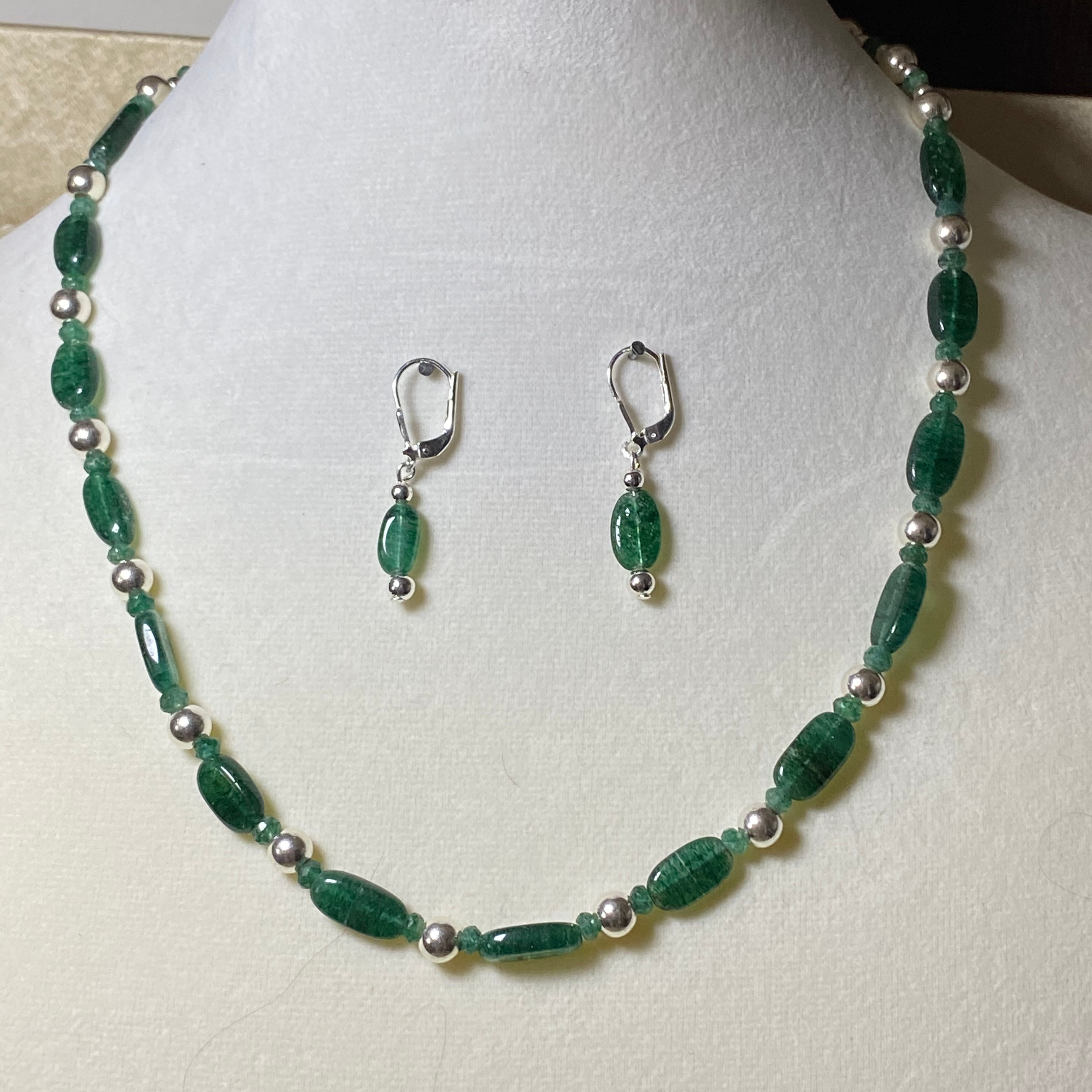 Picture of Green Gemstone and Silver Necklace-Earrings Set